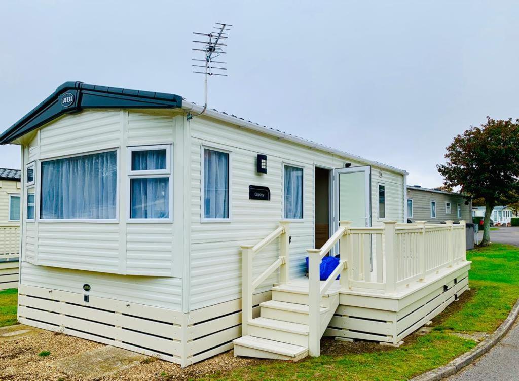 Shorefield Country Park, Where The New Forest Meets The Sea, Passes For All Entertainment Included 米尔福德昂西 外观 照片